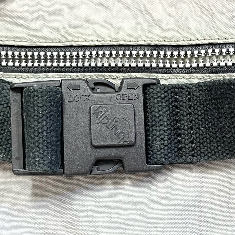 Cute Kipling gray tie dye fanny pack! - Picture 6 of 9
